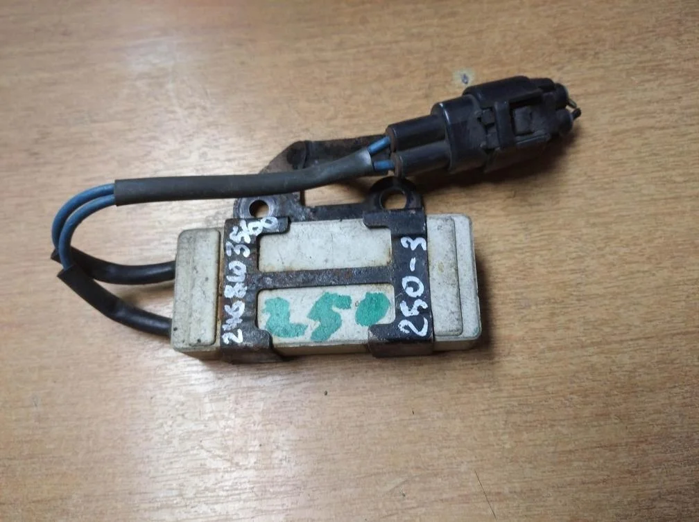Б.у. резистор TOYOTA AVENSIS ZZT251 TOYOTA AVENSIS ZZT251