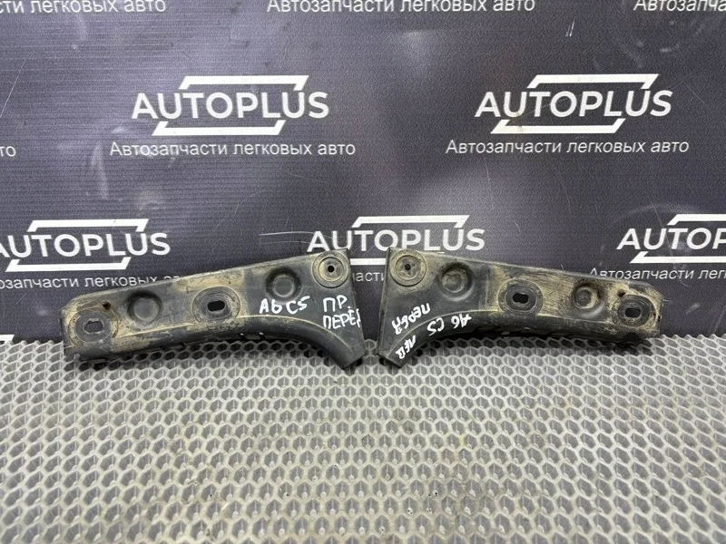 Крепление бампера Audi A6 4B0807284B СЕДАН C5 2.4 APS, переднее