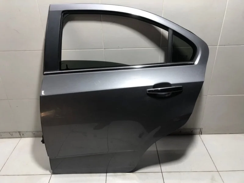 Дверь задняя левая Chevrolet Aveo T300 F16D4 1.6