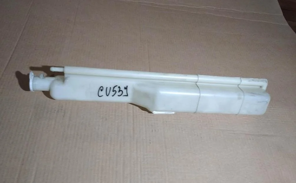 Б.у. бачок расширительный MITSUBISHI AIRTREK CU5W MITSUBISHI AIRTREK CU5W