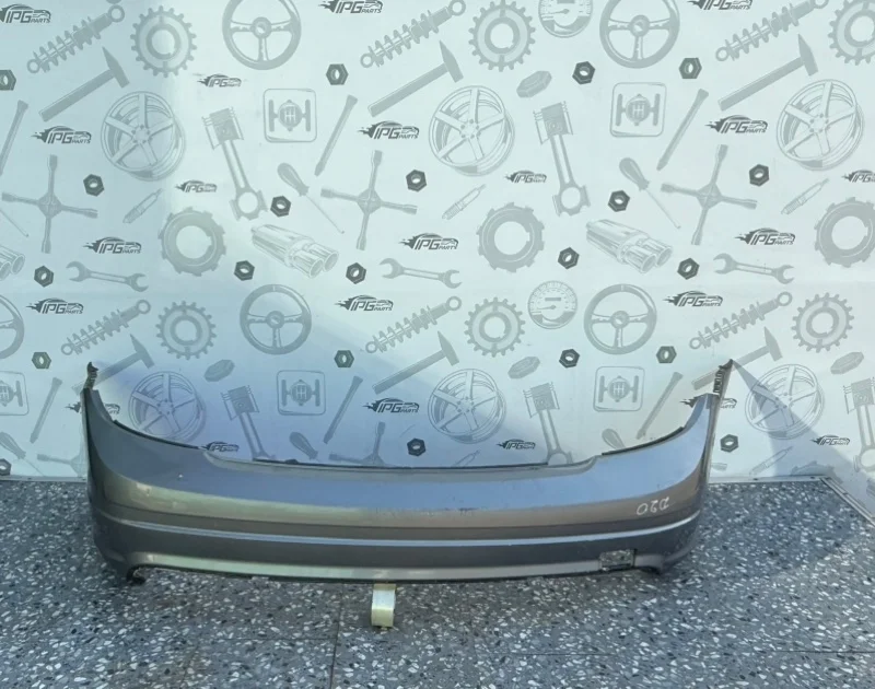 Бампер задний Mercedes-benz 2010 W204