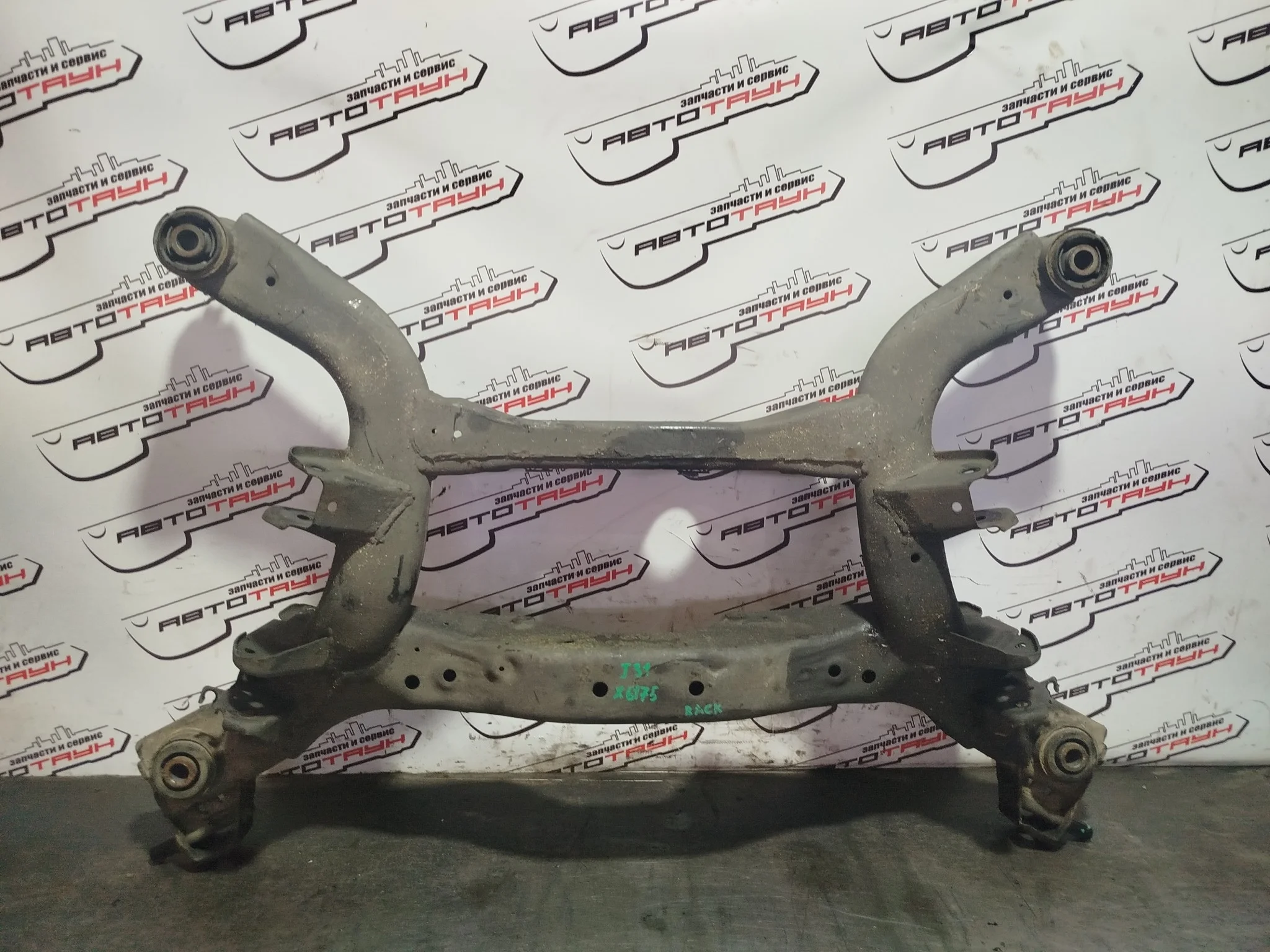 БАЛКА ПОДВЕСКИ ЗАДНЯЯ NISSAN PRESAGE TEANA PNU31 TNJ31 TNU31 ЗАДНЯЯ 4WD 554009Y30A X6175