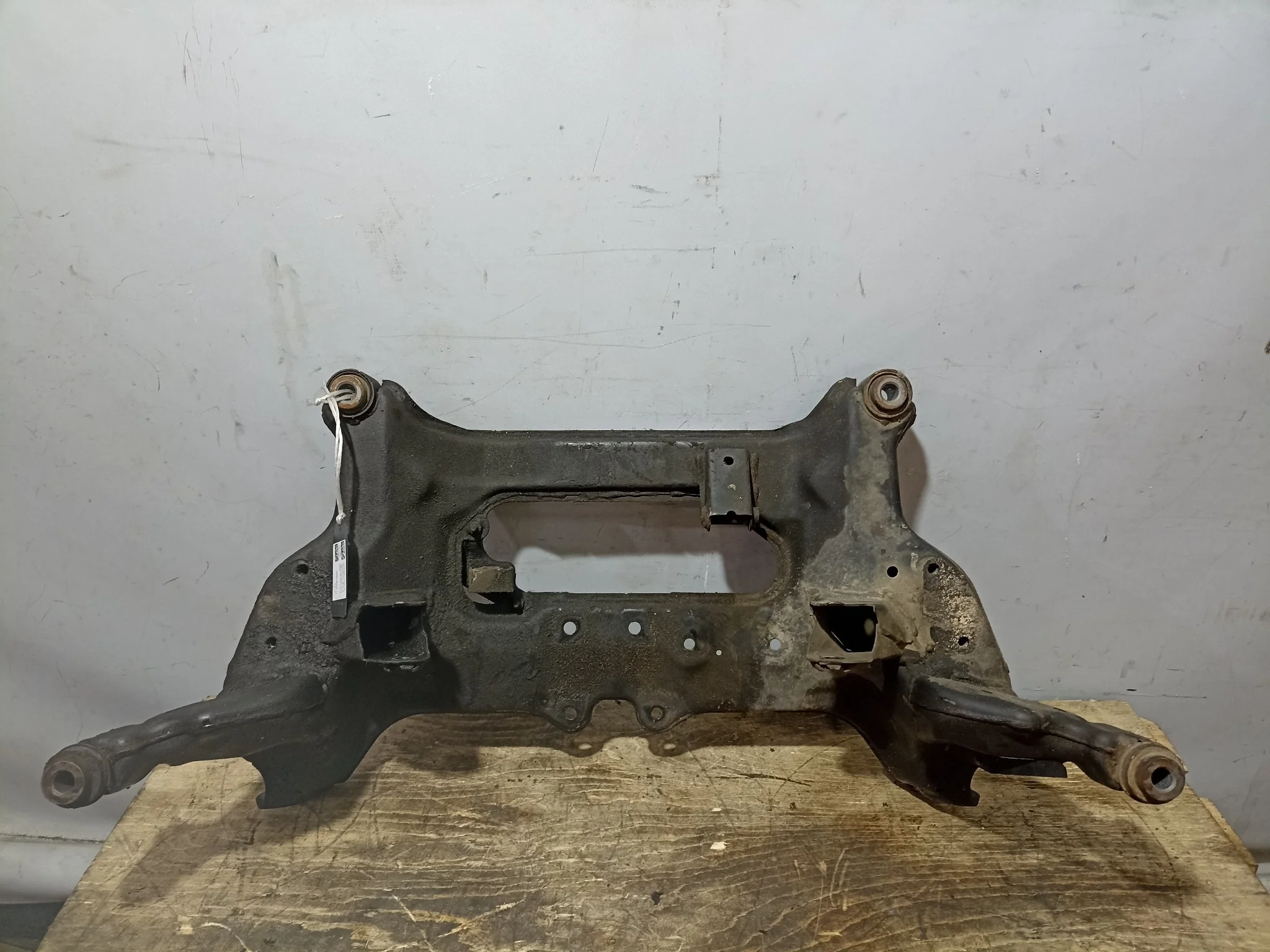 БАЛКА Двигатель ПОДРАМНИК NISSAN X-TRAIL NT30 PNT30 ПЕРЕДНЯЯ QR20-DE QR25-DE SR20-VET YD22-DDTI 4WD 544008H500 XA6157