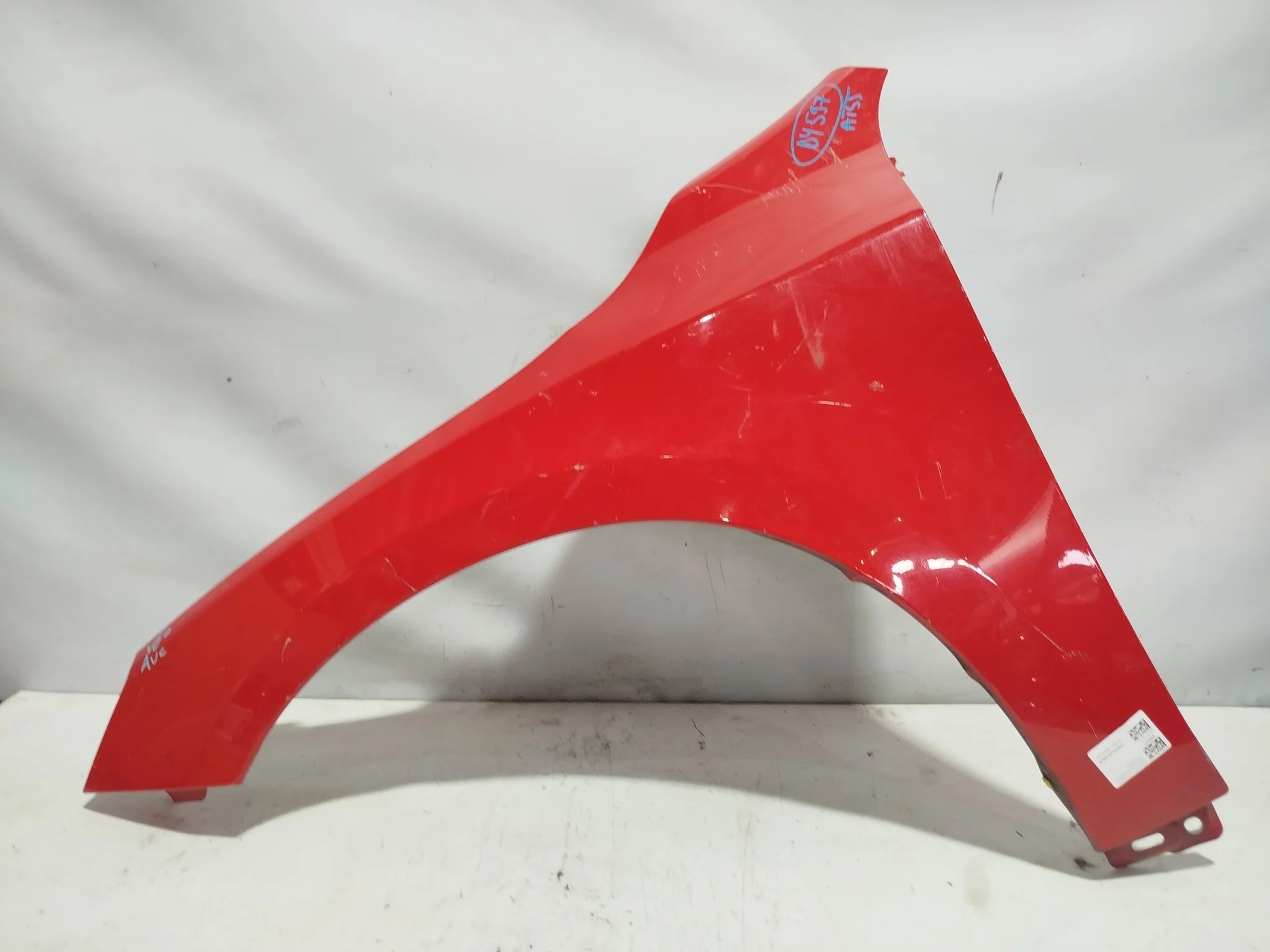 КРЫЛО VOLVO S60 V60 FS FW 31416208 ПЕРЕДНЕЕ ЛЕВОЕ 2 МОДЕЛЬ красный DY597