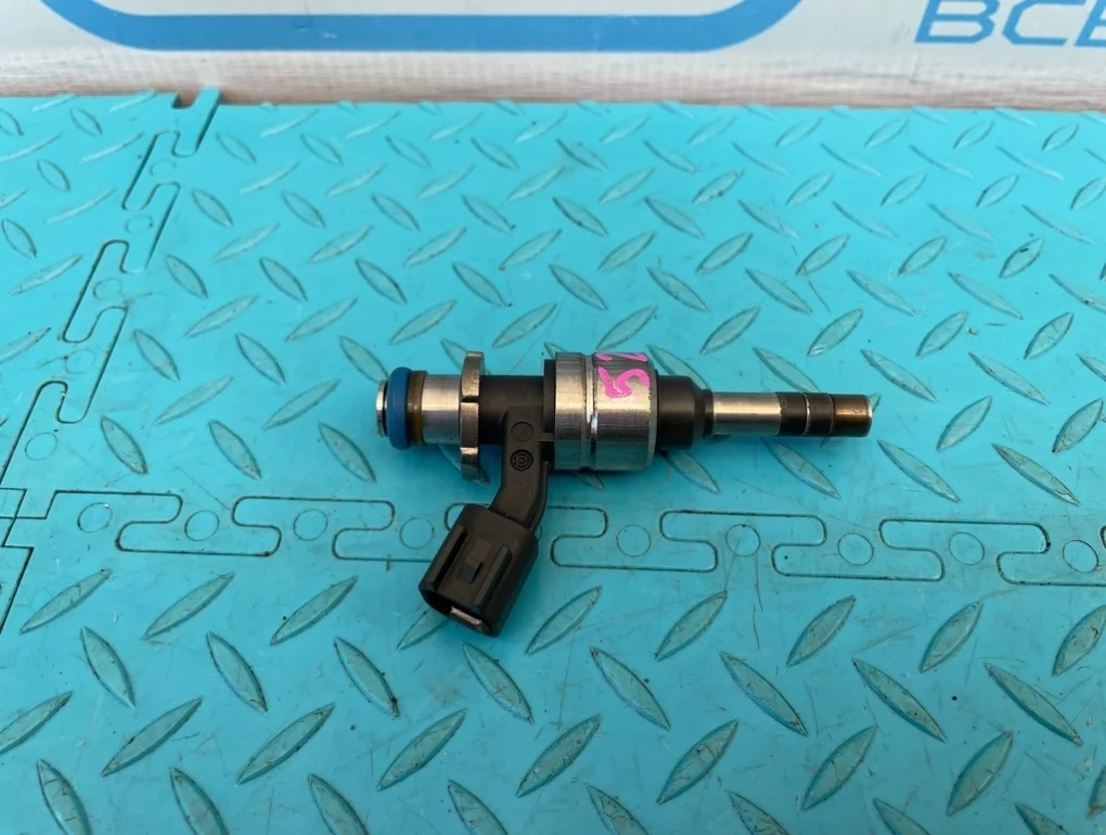 Форсунка топливная Cadillac Srx Ii 2011 12629927 GMT267 LF1 3.0