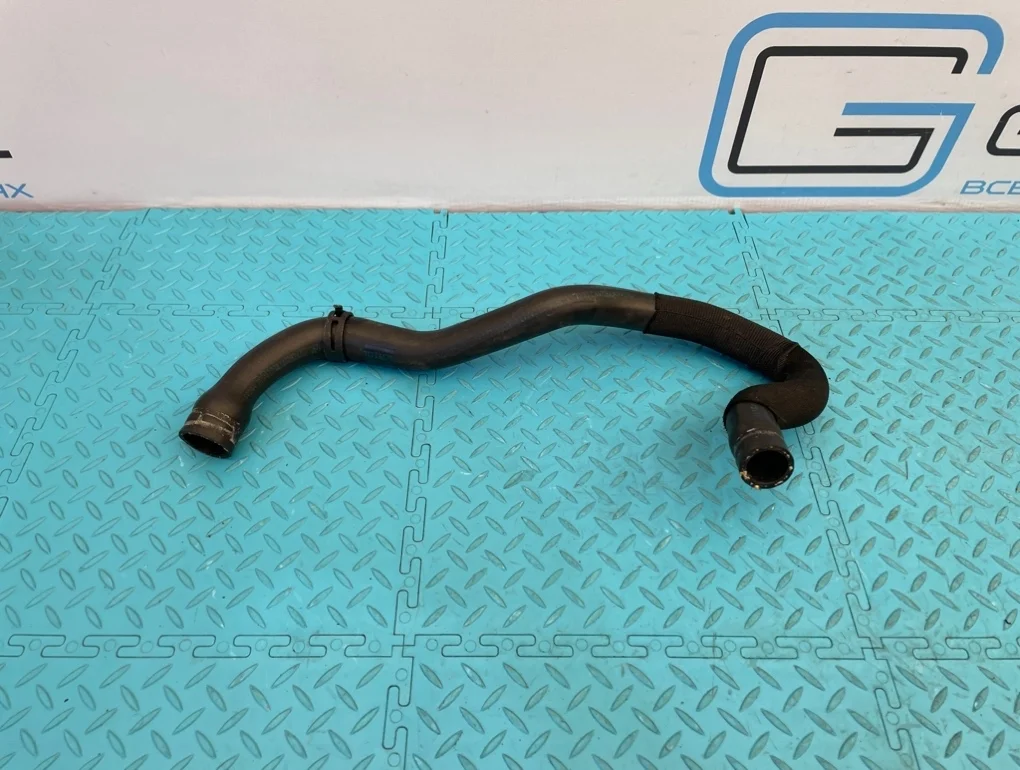 Патрубок охлаждения Mercedes-Benz C-Class 2005 A2098300096 W203 271.948 1.8