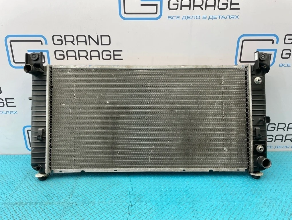 Радиатор охлаждения Cadillac Escalade Iii 2007 22840117 GMT900 L92 6.2