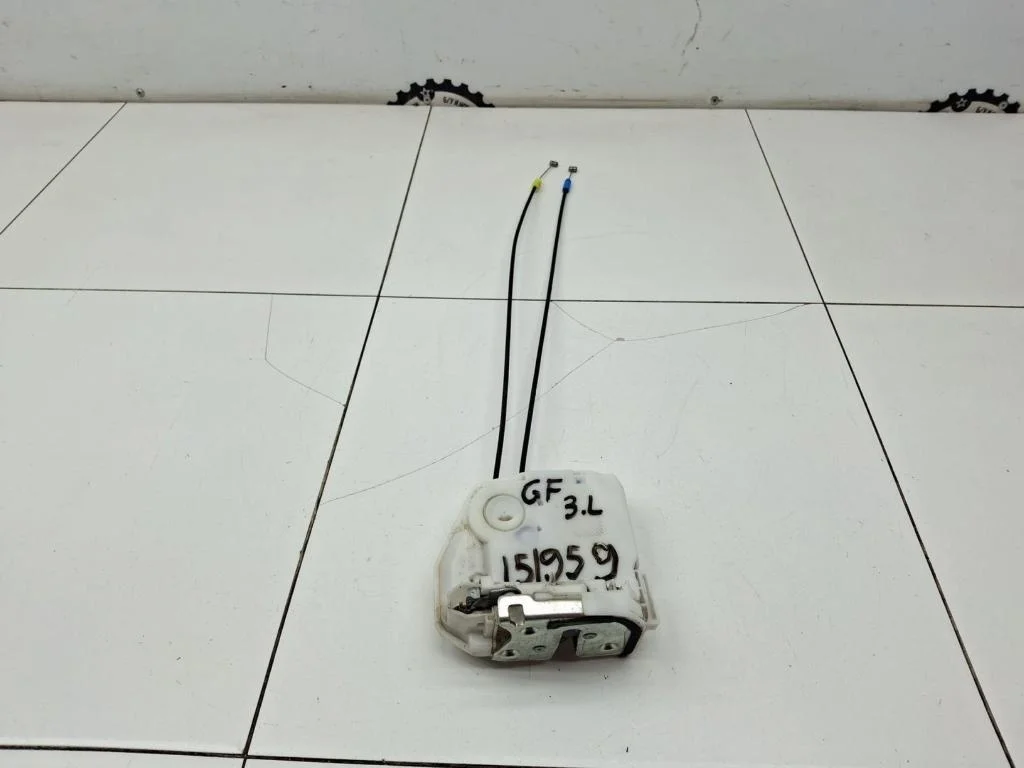 Замок двери задней левой Mitsubishi Outlander 3 2014 GF