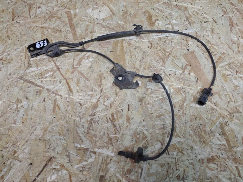 Б.у. датчик abs TOYOTA COROLLA ZRE151 TOYOTA COROLLA ZRE151