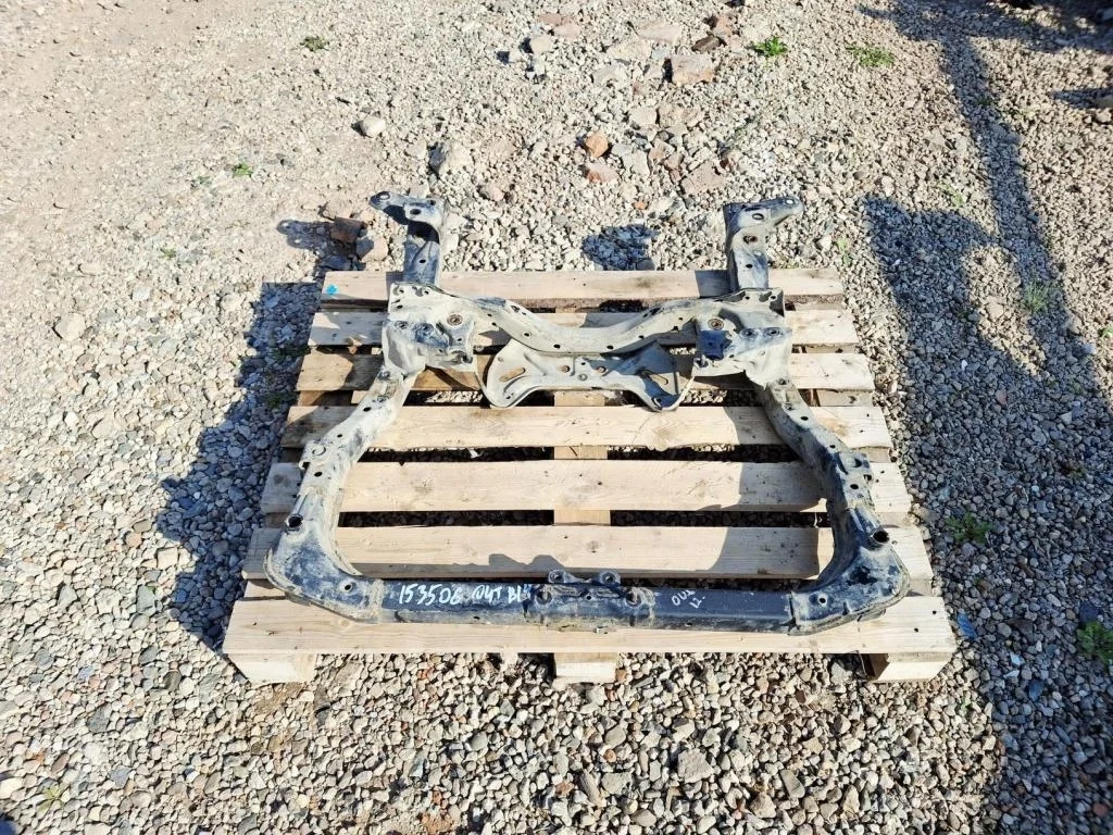 Подрамник Subaru Outback B14, BR