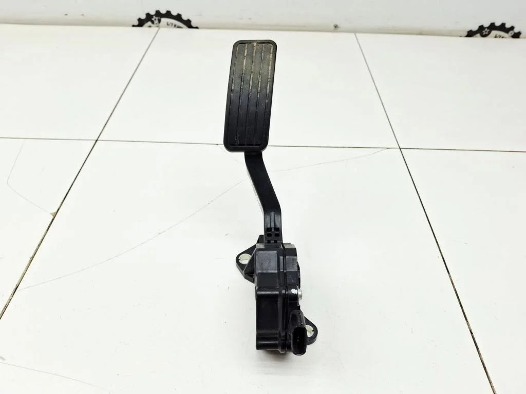 Педаль газа Subaru Legacy B14, BM, BR