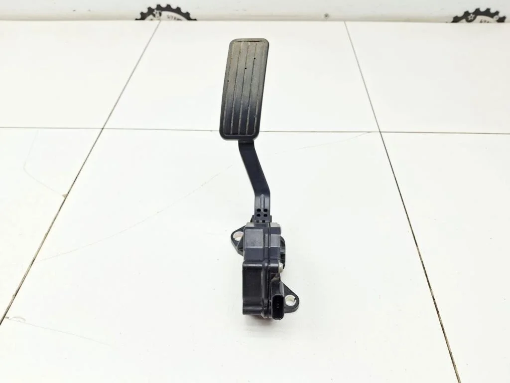 Педаль газа Subaru Legacy B13, BL, BP