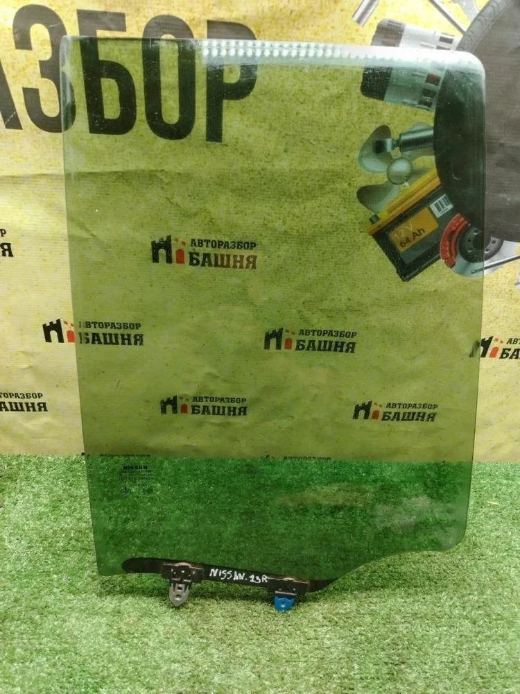 Стекло двери Nissan Navara 2014 82300EB320 D40M YD25DDTI, заднее правое