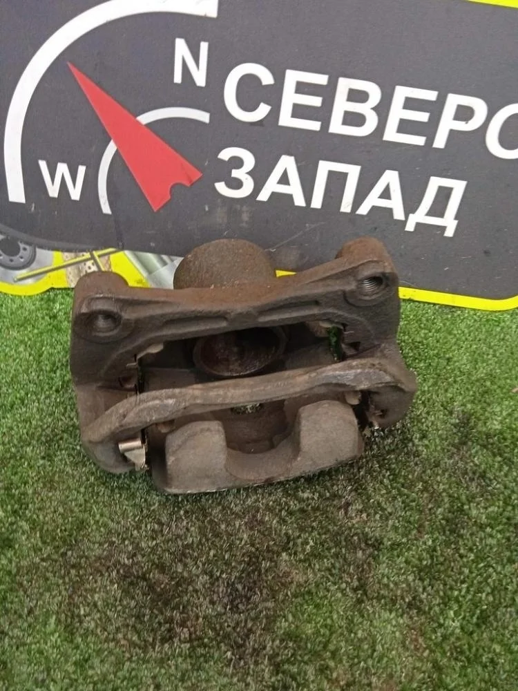 Суппорт Nissan Teana 2011 41011JN00A J32 QR25DE, передний левый