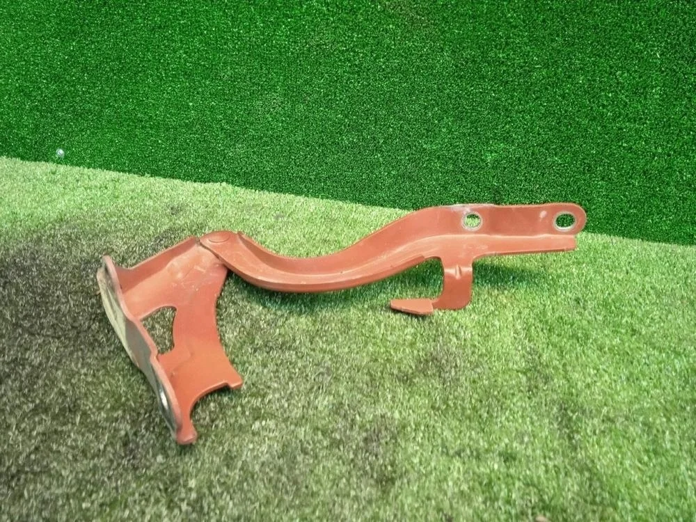 Петля капота Kia Sportage 2011 791103W000 SL G4KD, левая