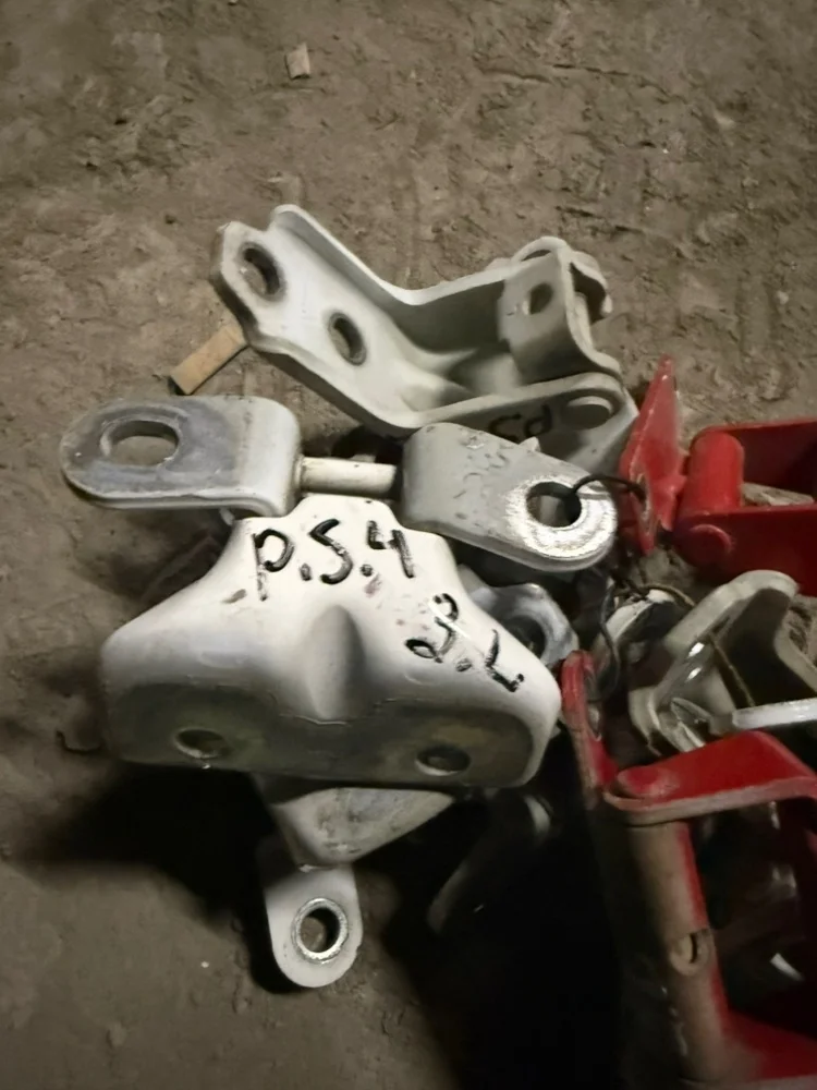 Петля двери Kia Soul 2018 793102K000 PS G4NA, передняя левая