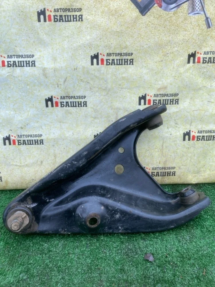 Рычаг Nissan Almera 2014 5450100Q1H G15 K4M, передний левый
