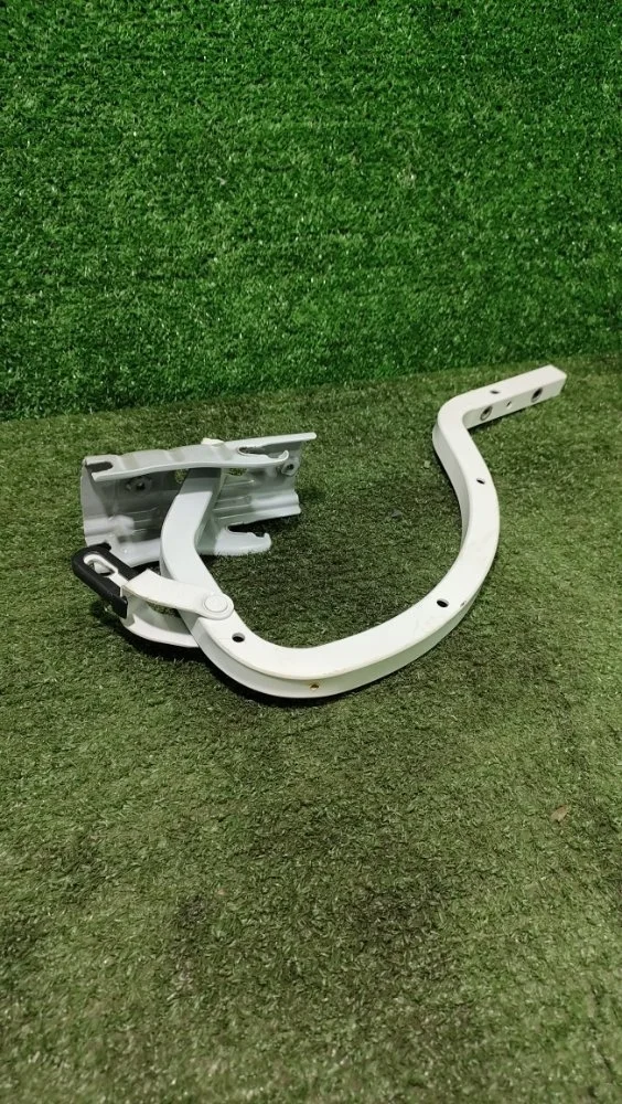 Петля багажника Toyota Camry 2012 6451033090 50 2ARFE, правая