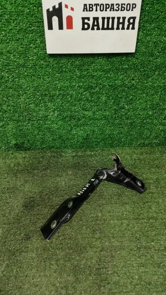 Петля капота Volkswagen Polo 2012 6R0823302A 5 CFNA, правая