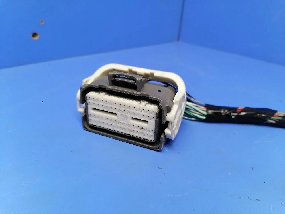 Разъем/фишка Mazda 6 GH (2007—2009) LF