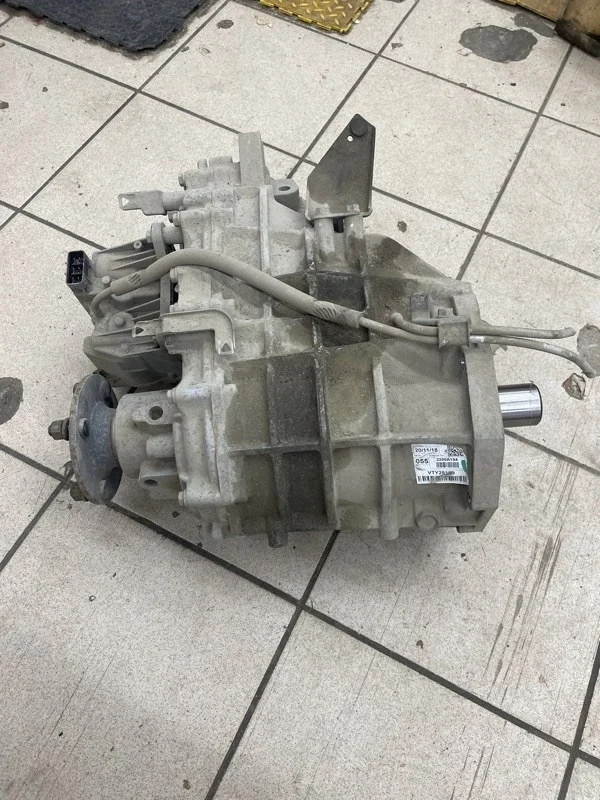 Раздаточная коробка (раздатка) Mitsubishi Pajero Sport 2019 3200A194 KS1W 4N15
