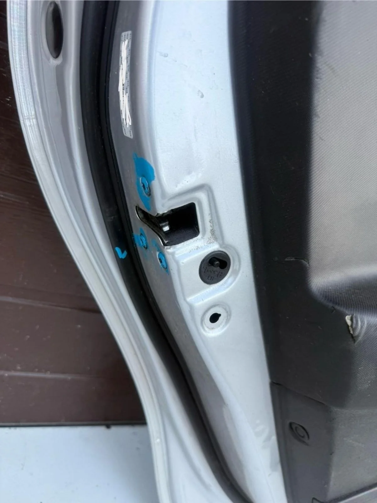 Замок двери задней левой Kia Ceed ED (2006—2010)