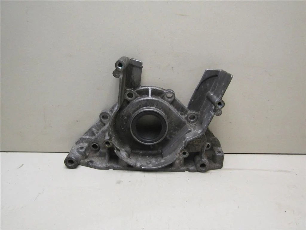 Крышка двигателя передняя VW Golf IV \Bora 1997-2005  [038103153A]  в Вологде