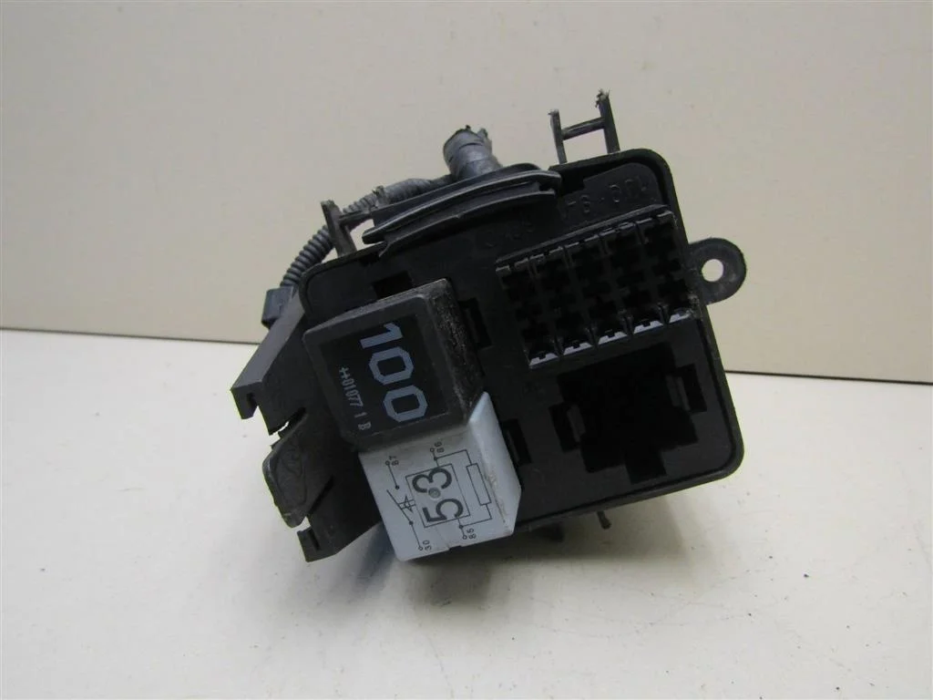 Блок реле VW Golf IV \Bora 1997-2005  [1J0941391C]  1.6 в Вологде