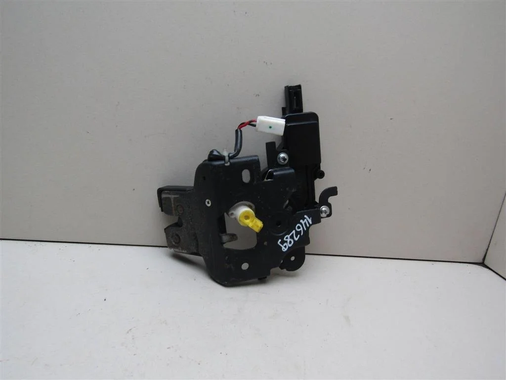 Замок багажника Mazda Mazda 3 (BK) 2002-2009  [BN8V56820A]  1.6 16V Z6 в Вологде