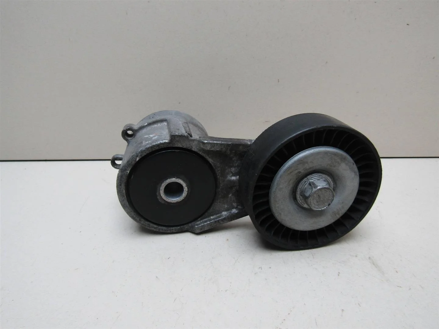 Натяжитель ремня Opel Astra G 1998-2005  [90571758]  1.4 1.6 1.8 в Вологде