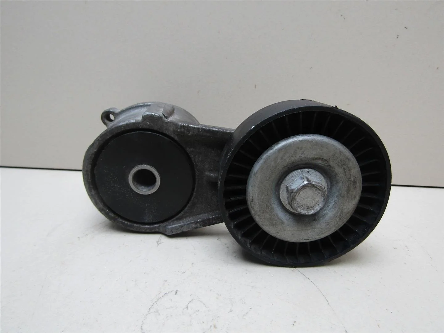 Натяжитель ремня Opel Astra G 1998-2005  [90571758]  1.4 1.6 1.8 в Вологде