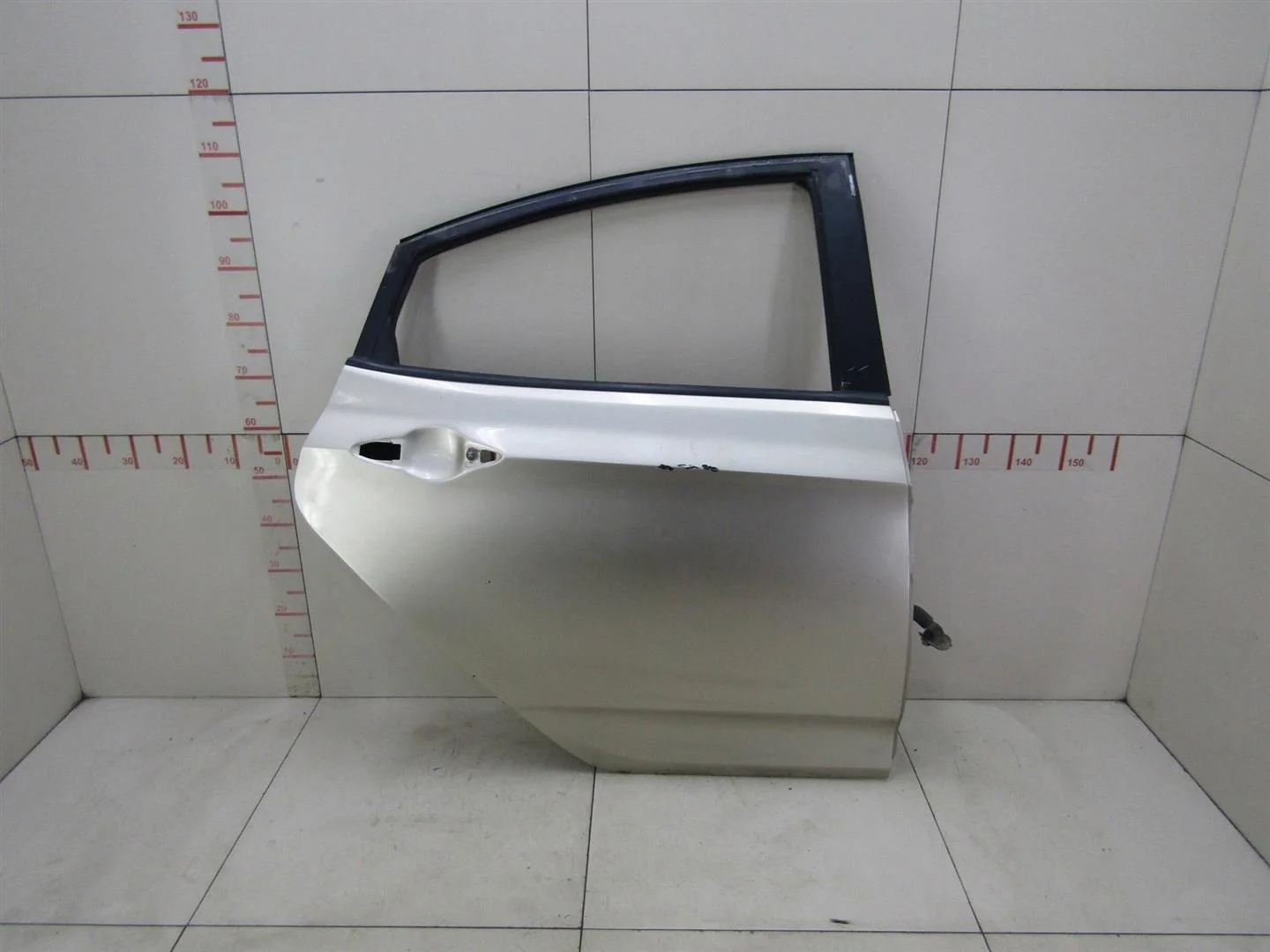 Дверь задняя правая Hyundai Solaris 2010-2017  [770044L000]  1.4 16v G4FA в Вологде