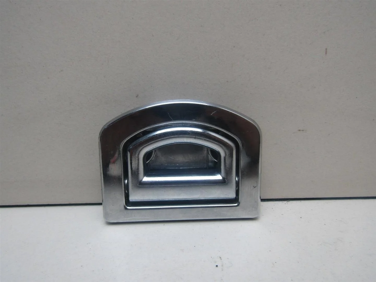 Ручка VW Touareg 2002-2010  [1J0864203D]  4.2 V8 AXQ в Вологде
