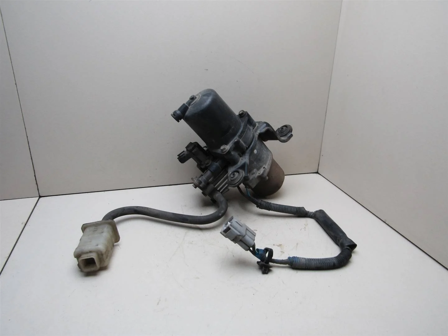 Насос регулировки подвески Lexus LS (USF4) 2006-нв  [4891450030]  4.6 32v 1UR-FSE в Вологде