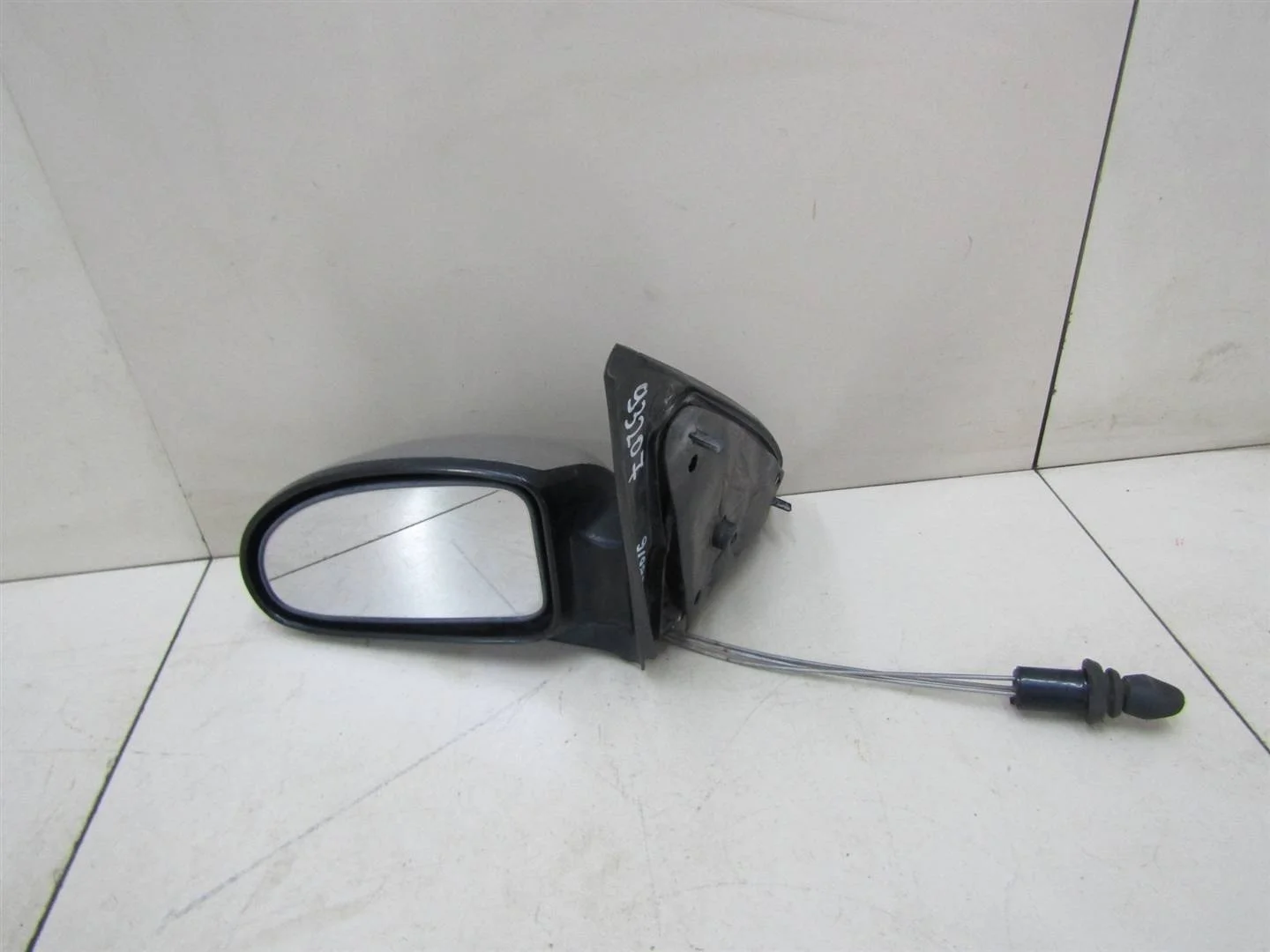 Зеркало левое механическое Ford Focus I 1998-2004  [1347113]  1.6 8V CDDA Zetec RoCam в Вологде