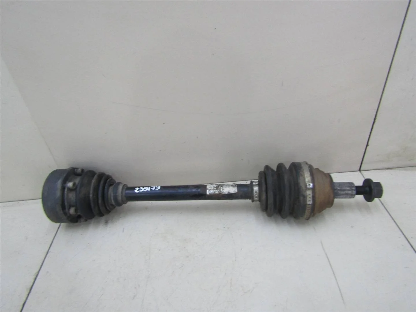 Полуось передняя левая VW Jetta 2011-нв  [1K0407271GR]  1.4 CAXA в Вологде