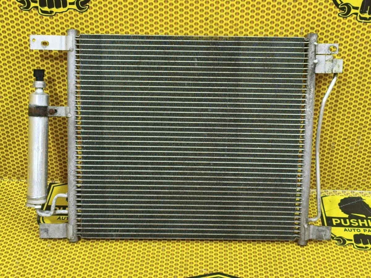 Радиатор кондиционера Nissan Juke 2011 921003DD0A F15 MR16DDT