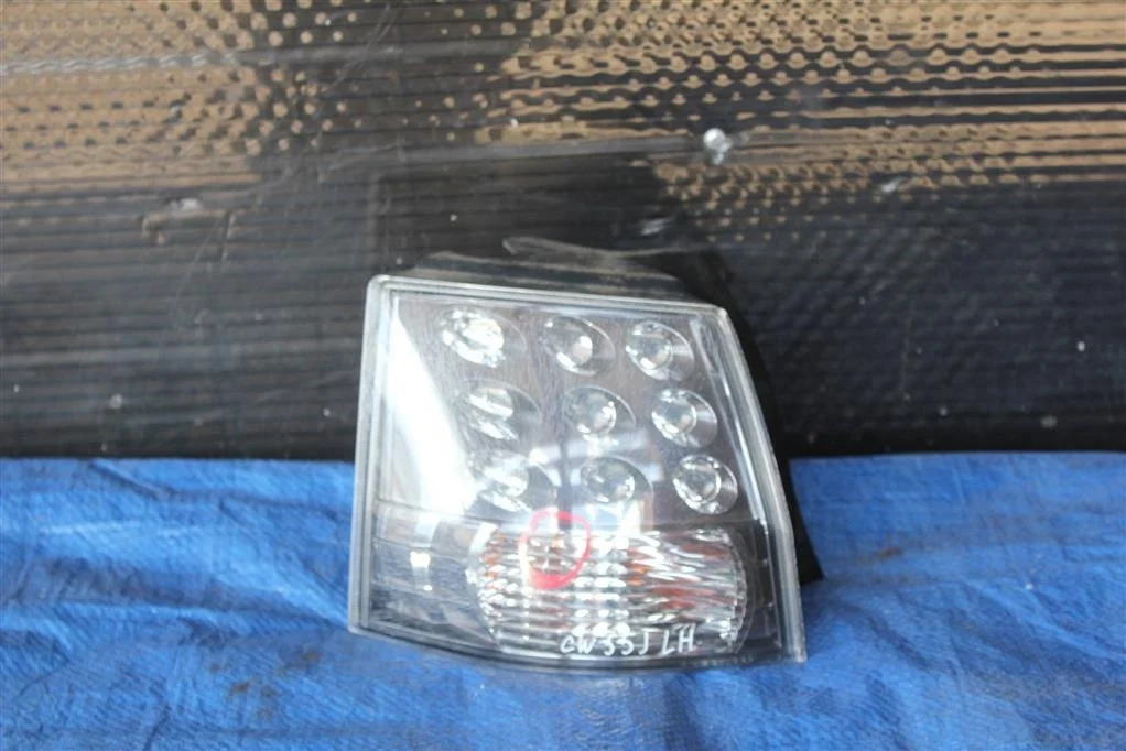 Б.у. фонарь наружный MITSUBISHI OUTLANDER XL CW5W MITSUBISHI OUTLANDER XL CW5W