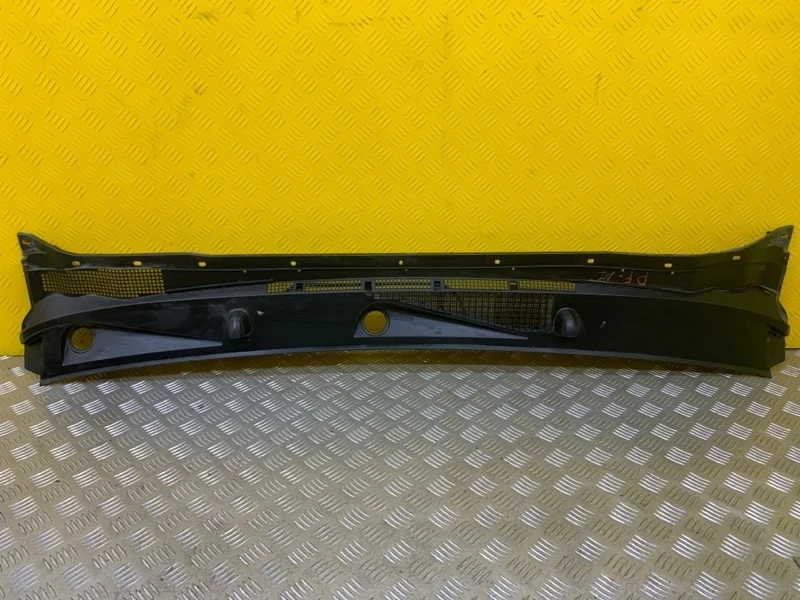 Дождевик Nissan Pathfinder (R51M) 2004-2013 2008 66862EB400 ВНЕДОРОЖНИК 2.5 D YD25DDTI