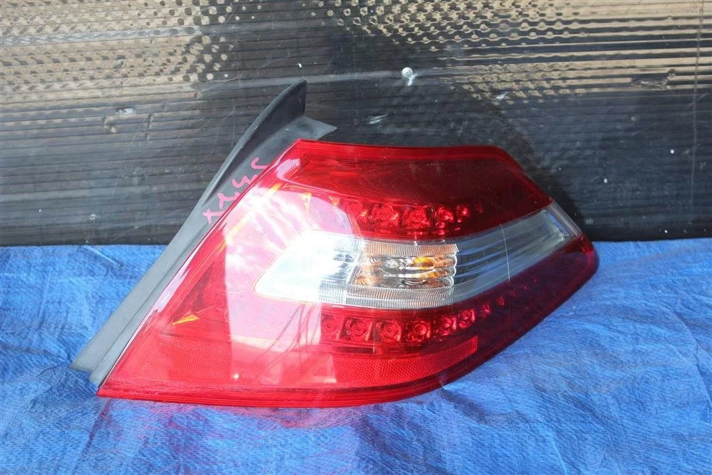 Б.у. фонарь наружный NISSAN TEANA J32 NISSAN TEANA J32
