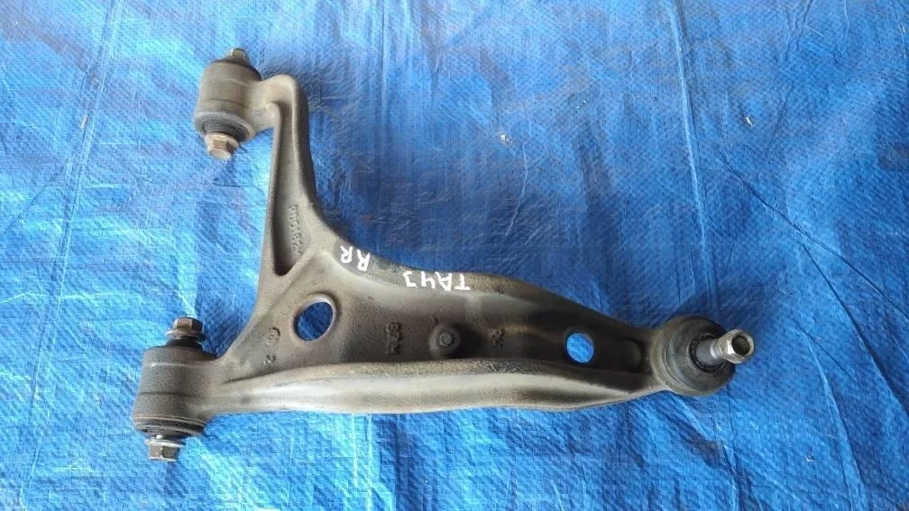 Б.у. рычаг SUZUKI GRAND VITARA JB424 SUZUKI GRAND VITARA JB424