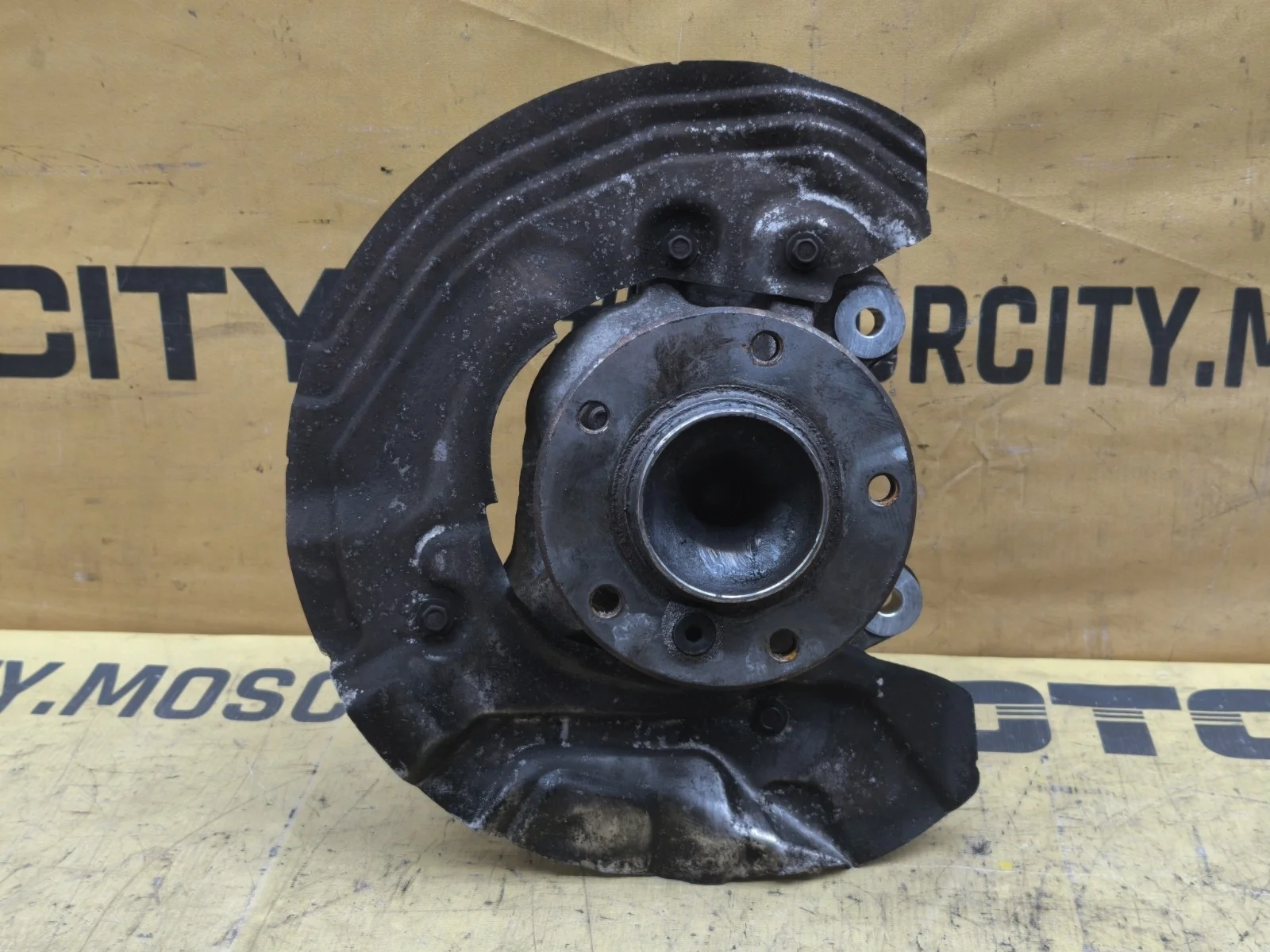 Кулак поворотный BMW 335i 2007 E90