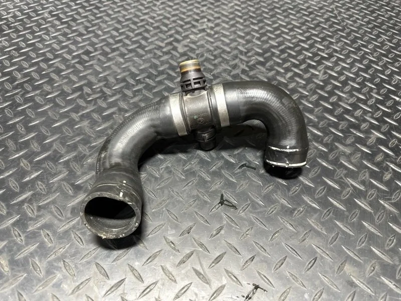 Патрубок системы охлаждения Bmw 3 Series 2015 11537603511 F30 N20B20B