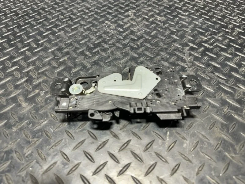 Замок багажника Bmw 7 2017 51247441014 G12 B58B30