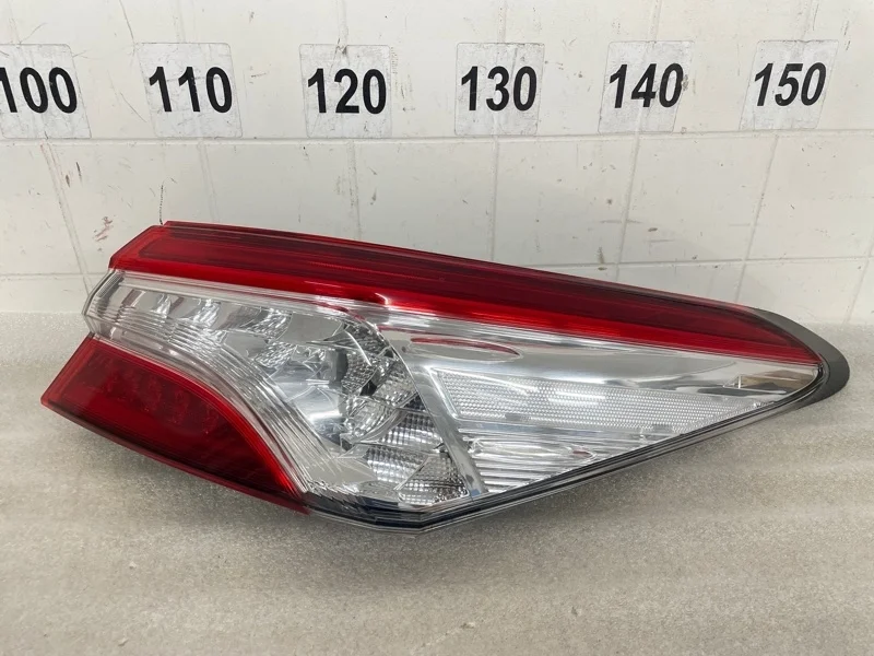 ФОНАРЬ В КРЫЛО Toyota Camry 2018 2019 2020 2021 8155033690 XV70, задний правый