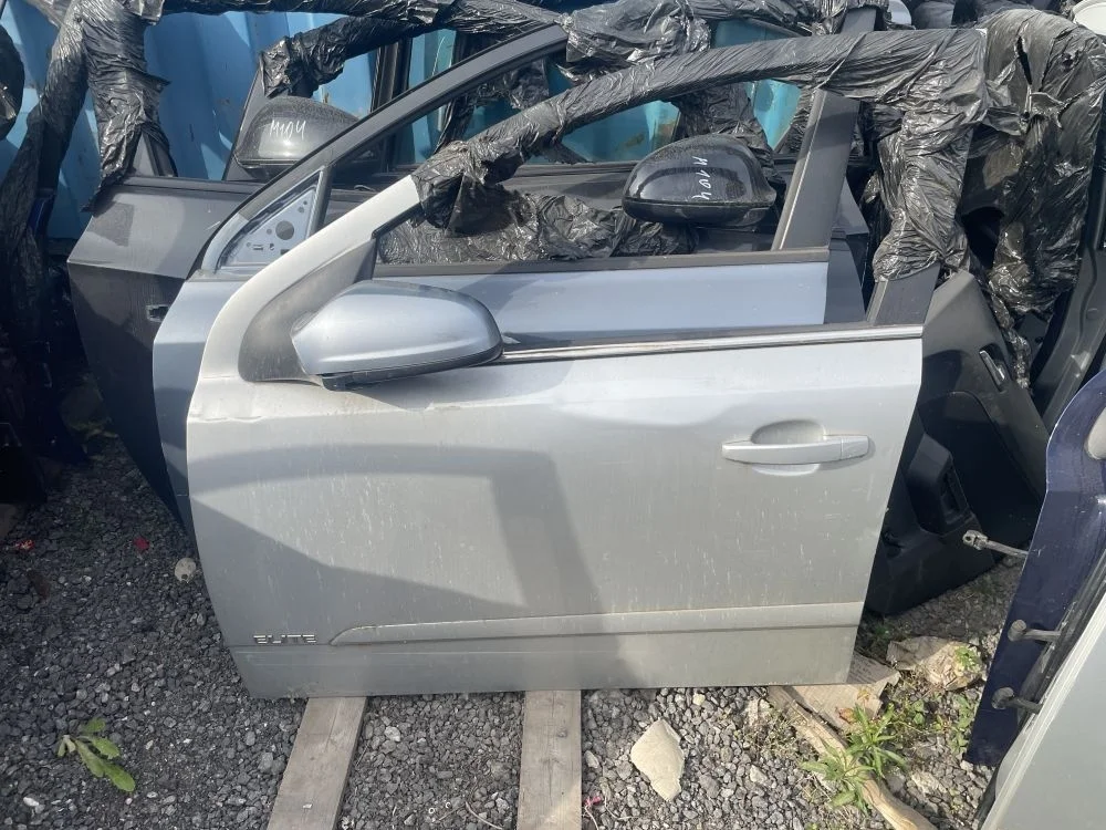 Дверь передняя левая Opel astra h