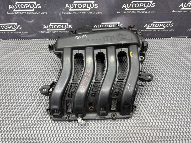 Впускной коллектор Renault Megane 2007 8200647713 СЕДАН K4M812