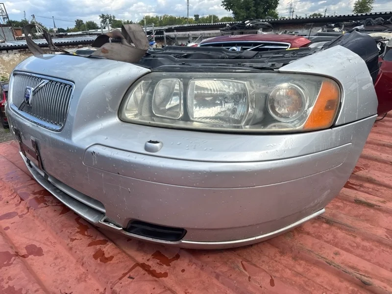 Ноускат передняя часть в сборе Volvo S60 V70 39998856 SW65