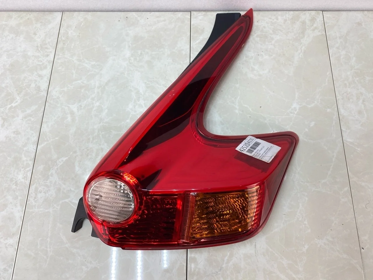 Фонарь Nissan Juke 2013 265551KA0A 1.6 MR16DDT, передний правый
