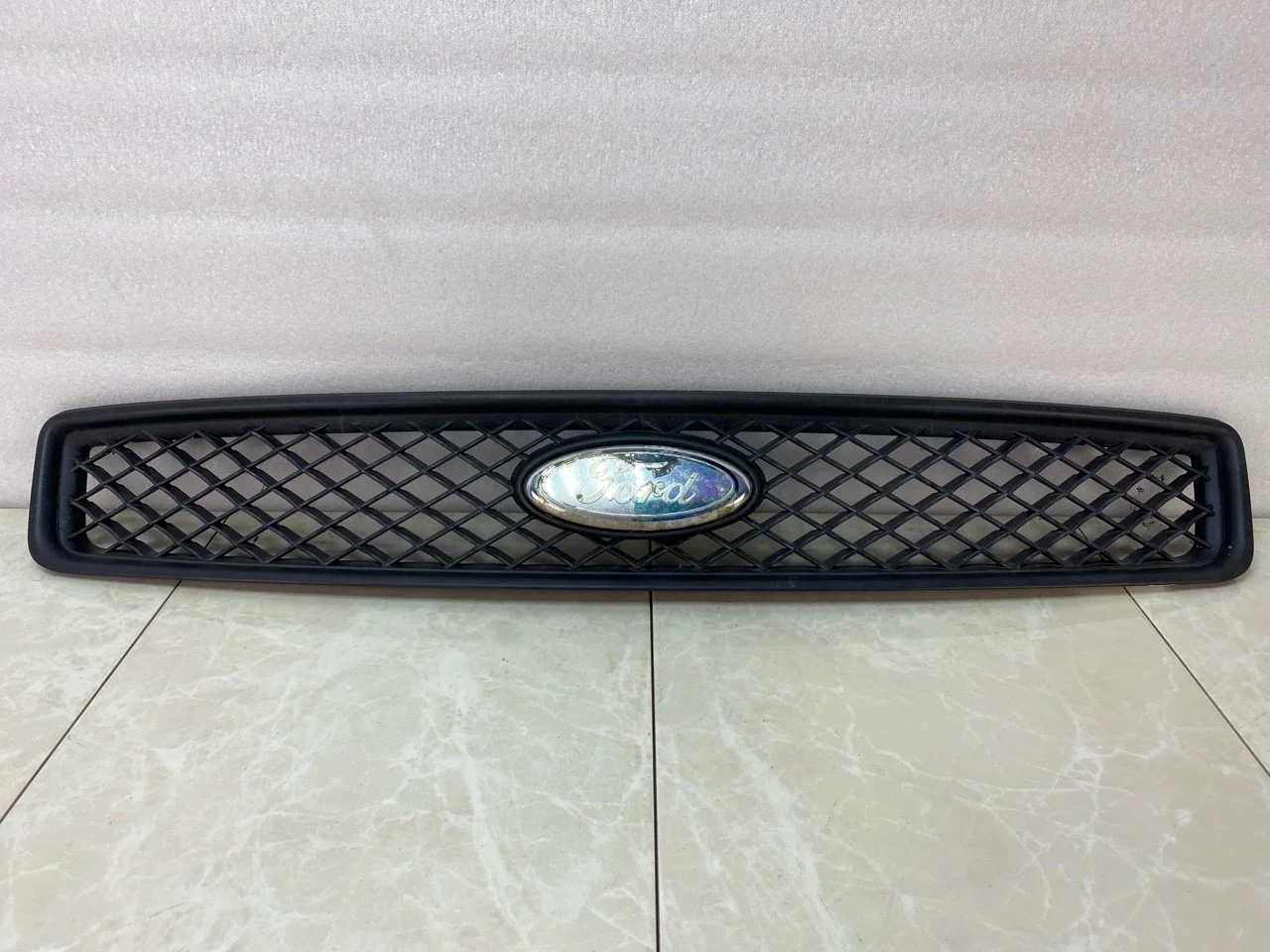 Решетка радиатора Ford Fusion Cbk 2002-2005 2N118200CFW